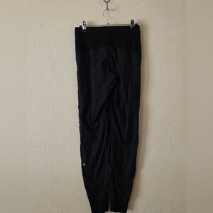 Lululemon Athletica Black Nylon Jogger  Pants Size 2